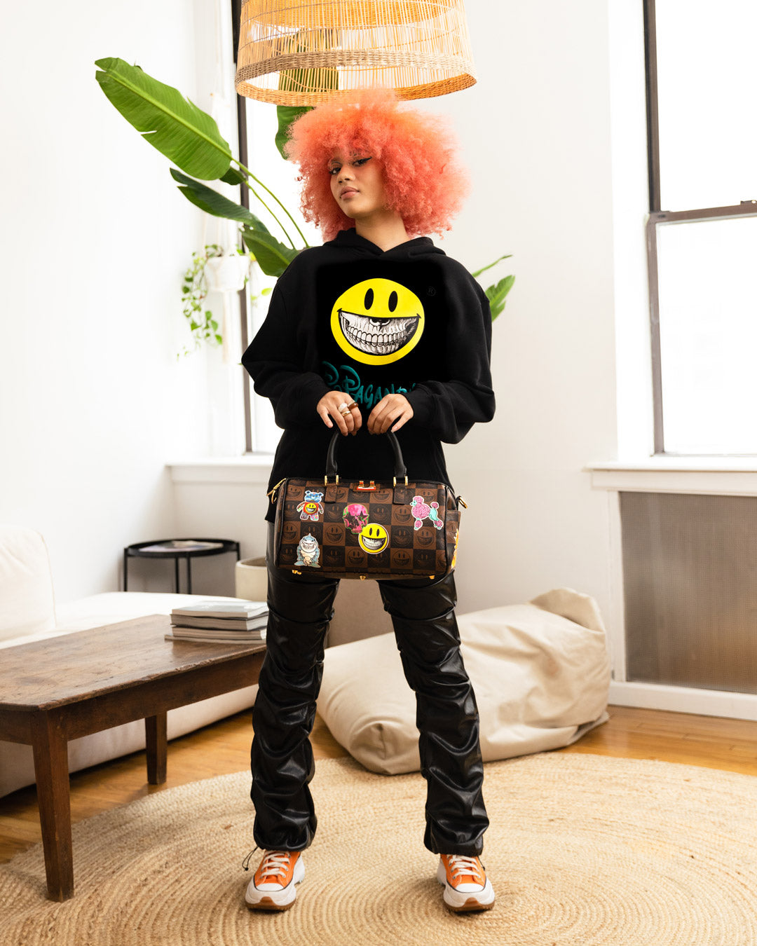 GLOBAL MOGUL POPAGANDA RON ENGLISH EDITION MINI DUFFLE